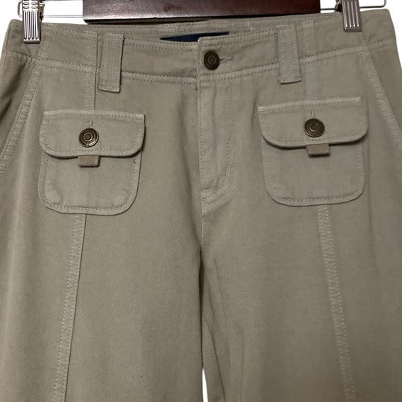 Aeropostale khaki low-rise flare pants with front cargo pockets - Picture 7 of 15